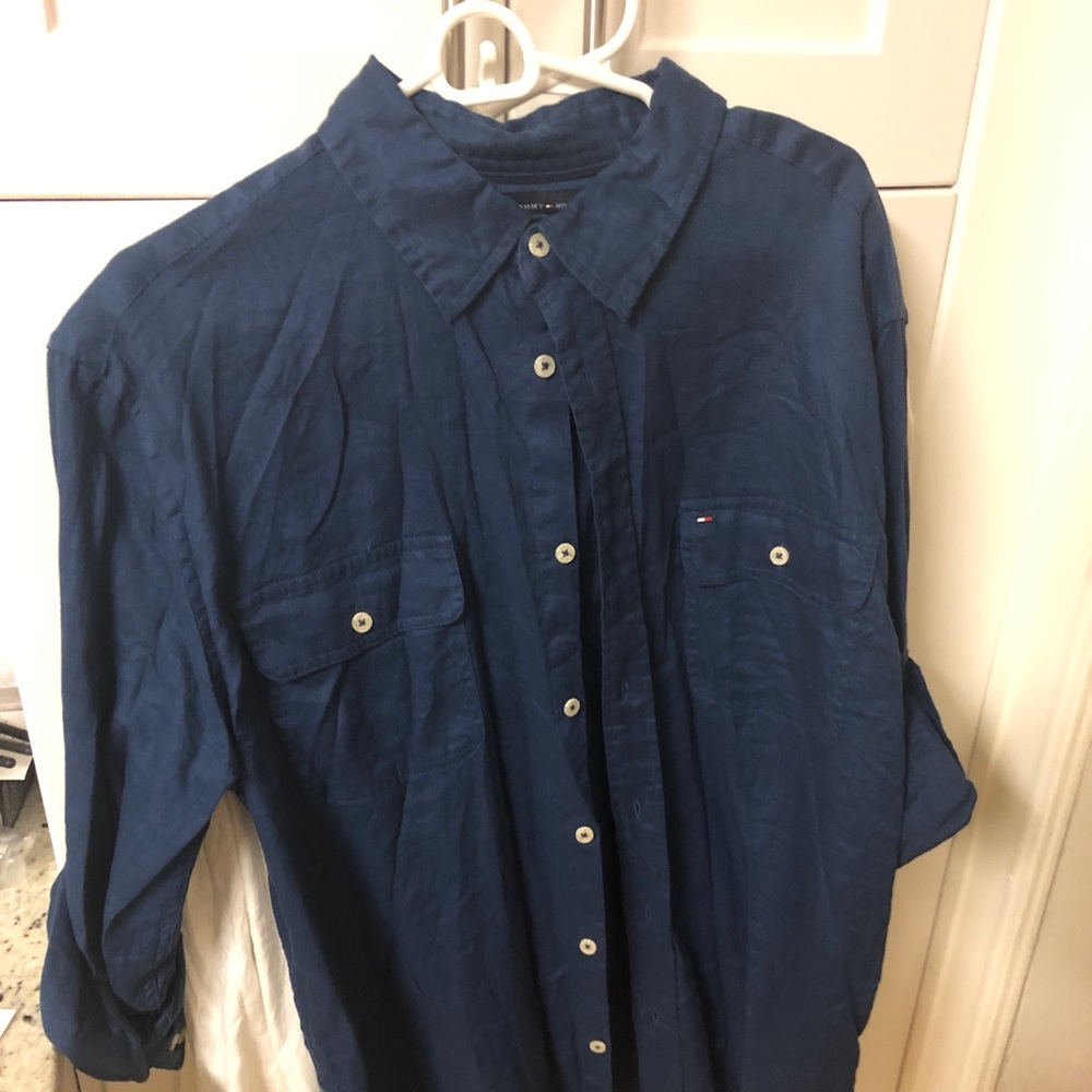 Two men’s Tommy Hilfiger linen shirts size Large